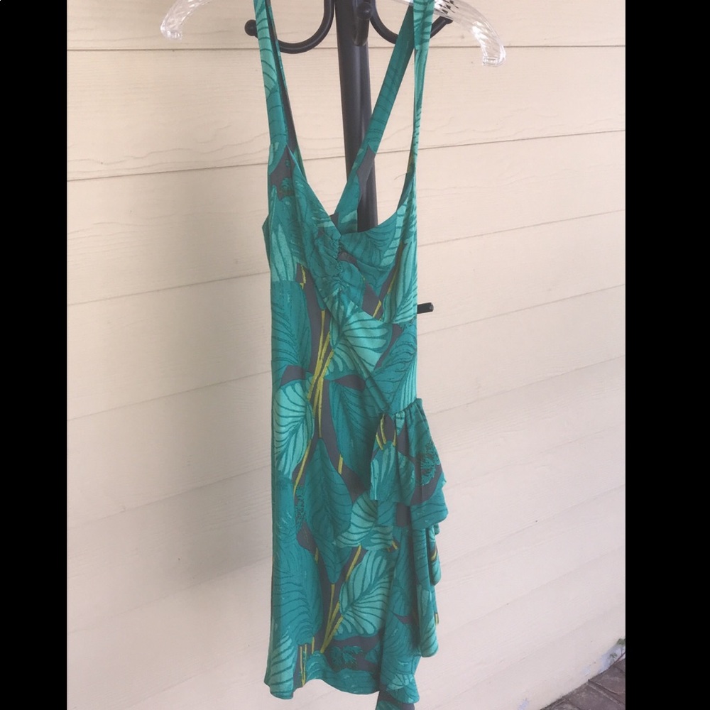 Viva Vena Size 10 Green Tropical Design Dress